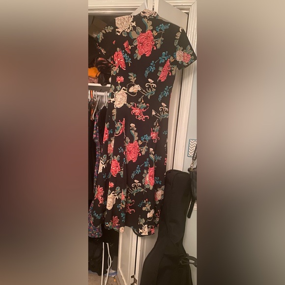 1980s CC Courtenay Vintage Floral Dress - Picture 3 of 4